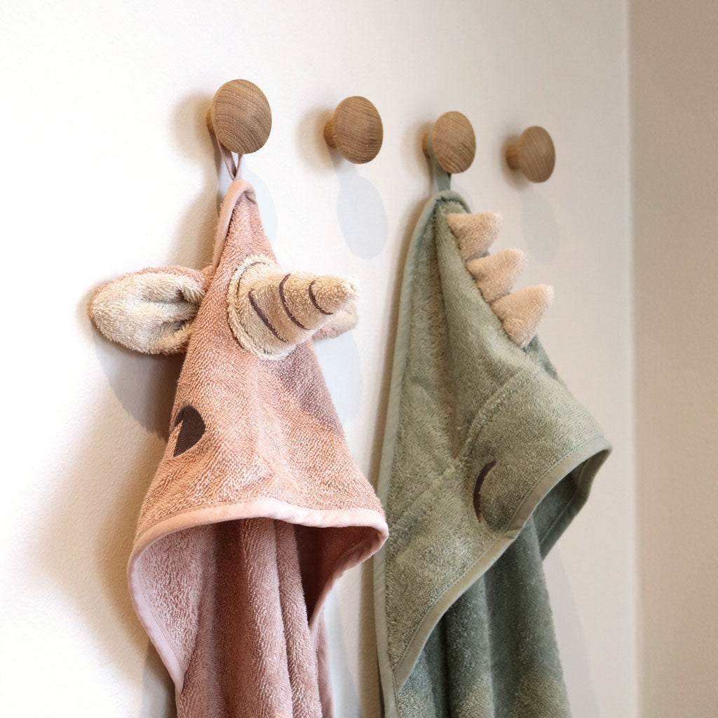 nuuroo Aki hooded junior towel Towel Light green Dino