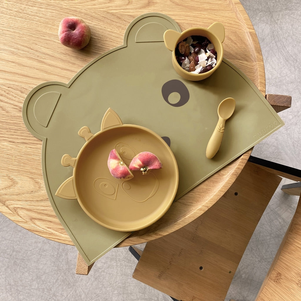 nuuroo Akila silicone plate 2-pack Giraf Plate Olive green