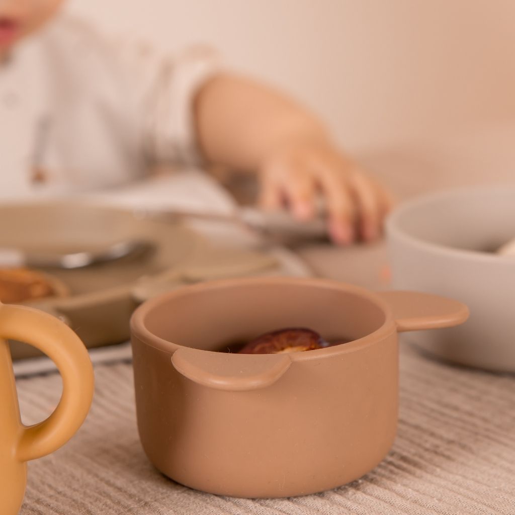nuuroo Benni silicone dinner set 3-pack Dinner set Chocolate malt