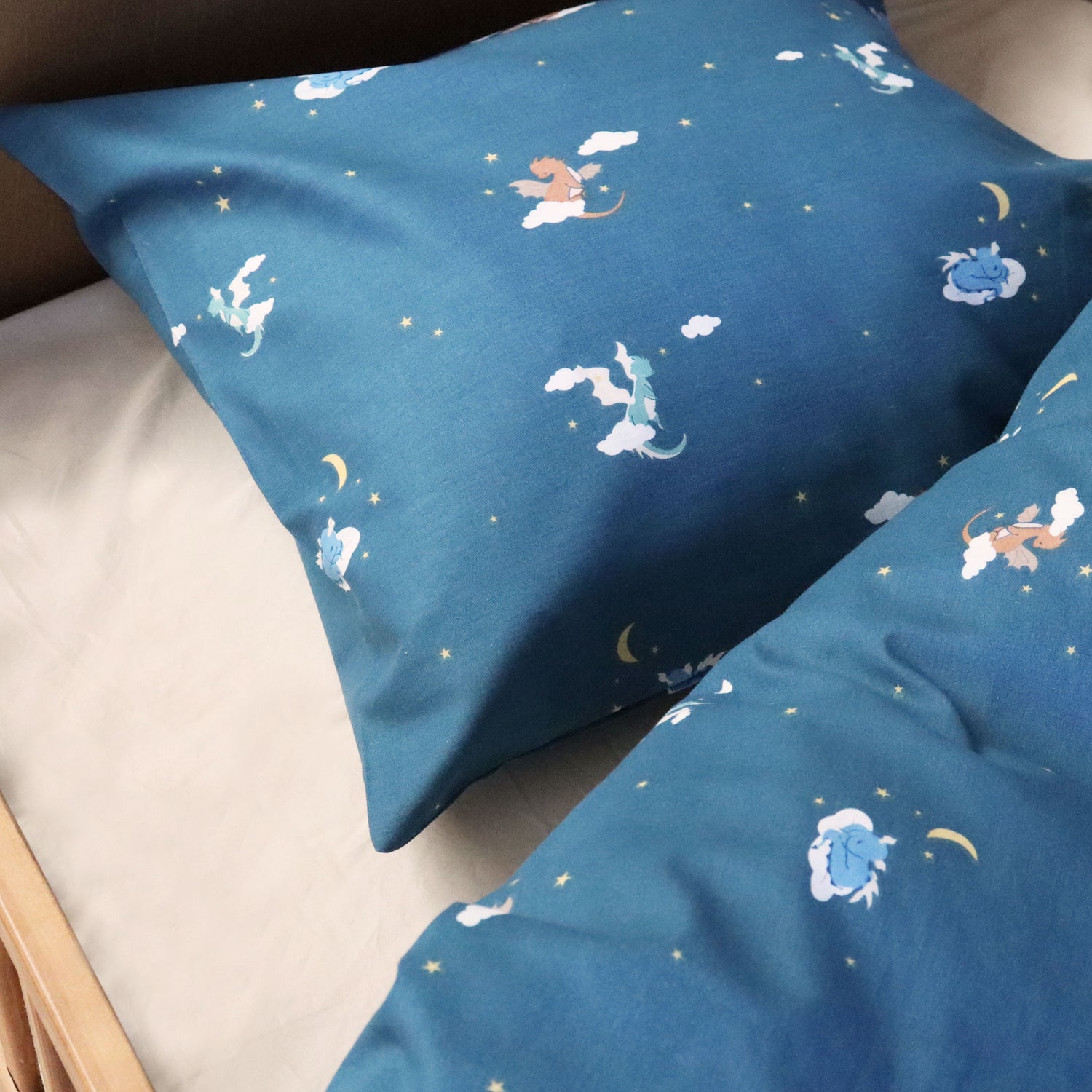 nuuroo By Mats - Junior bed linen Bed linen Dragon Night Sky