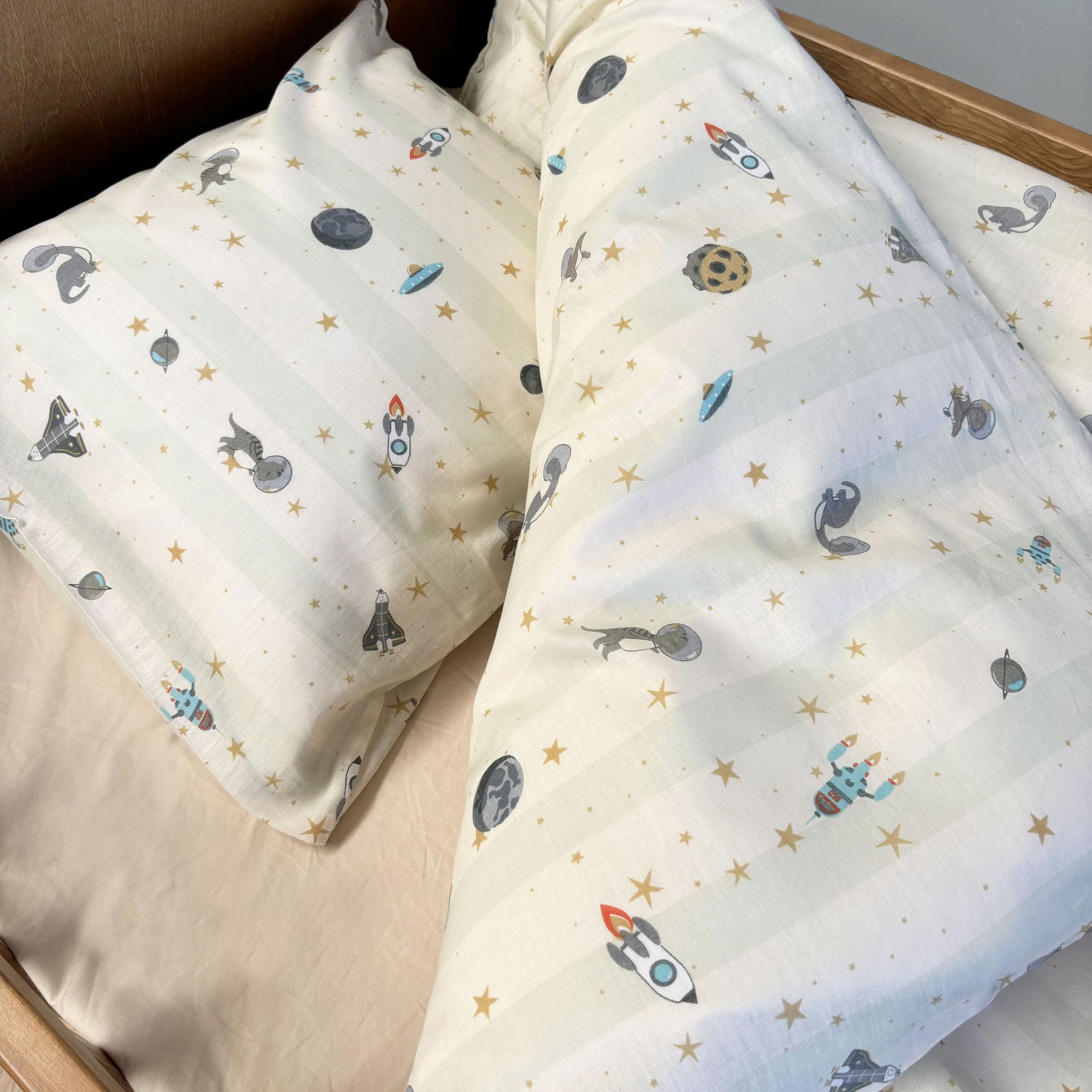 nuuroo By Mats - Junior bed linen Bed linen Space Dino