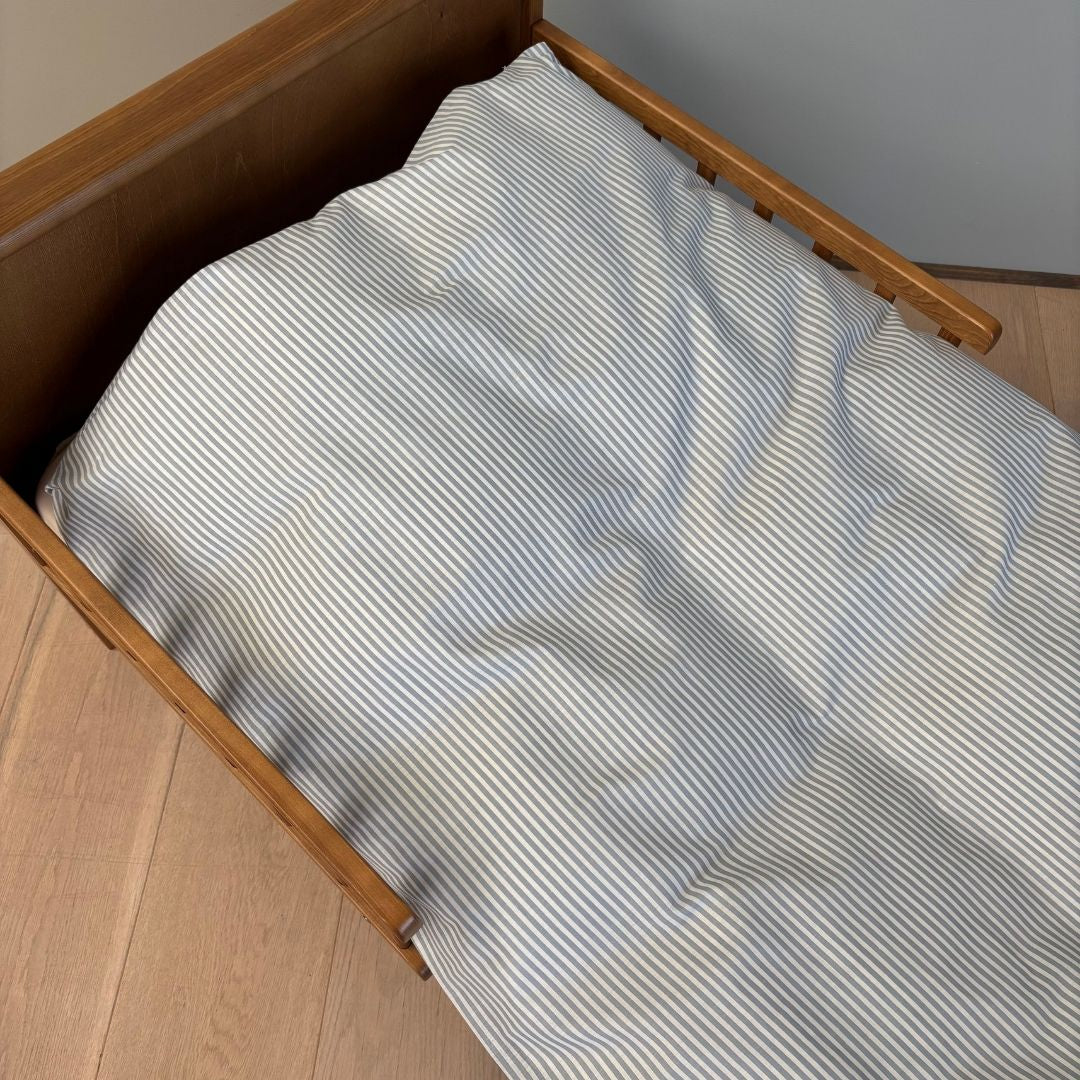nuuroo By Mats - Junior bed linen Bed linen Blue Pin Stripe