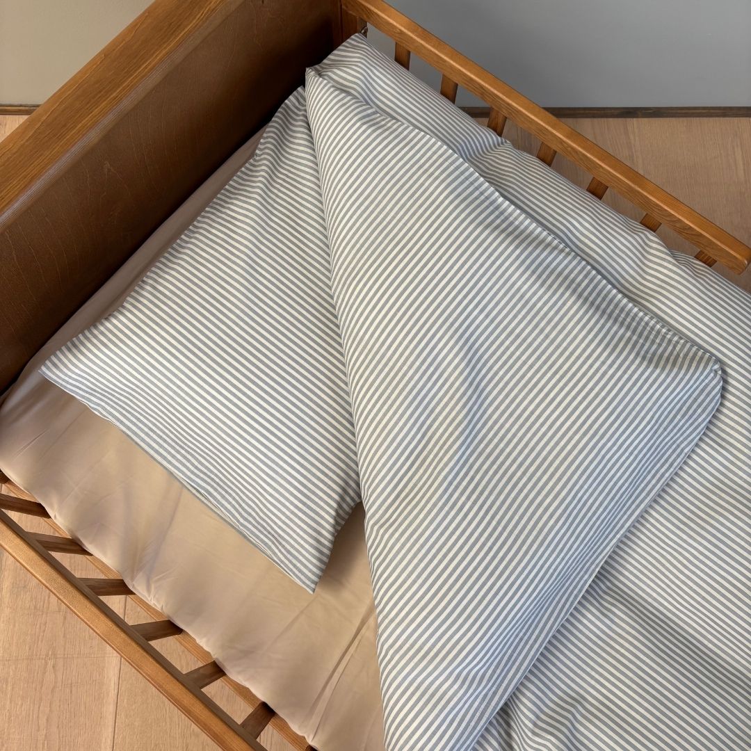 nuuroo By Mats - Junior bed linen Bed linen Blue Pin Stripe