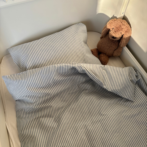 nuuroo By Mats - Junior bed linen Bed linen Blue Pin Stripe