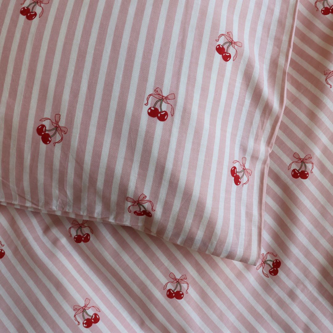 nuuroo By Mats - Junior bed linen Sengetøj Cherry bow