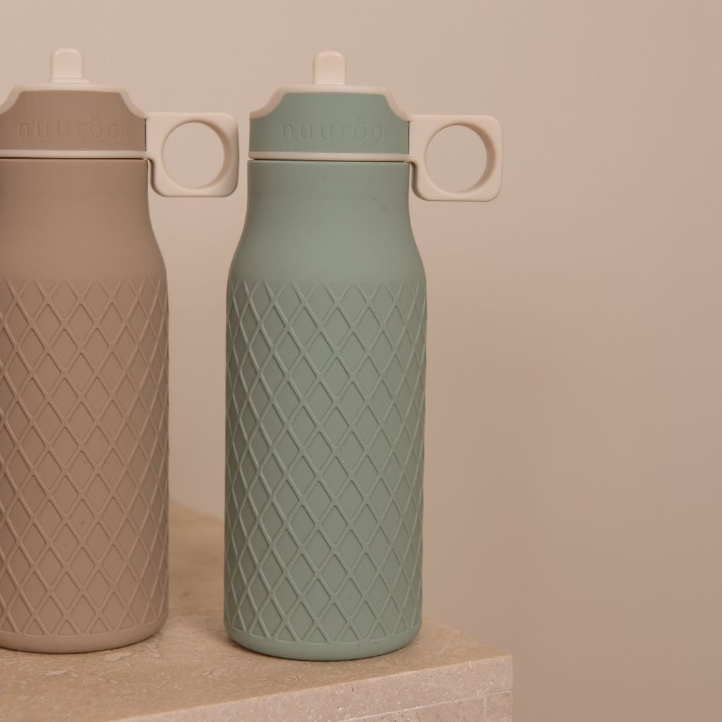 nuuroo Isa silicone drinking bottle 400 ml Drinking bottle Desert sage