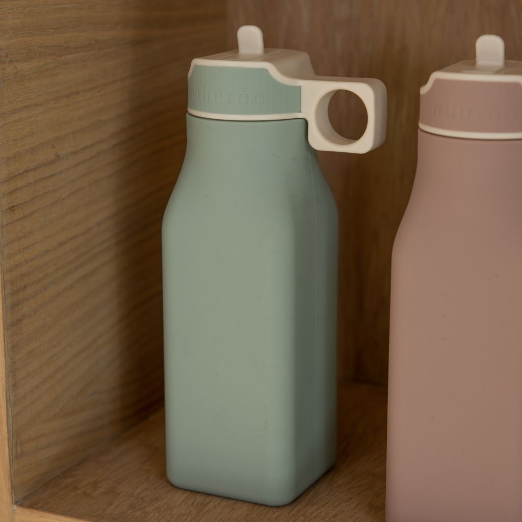 nuuroo Lindi silicone drinking bottle 450 ml Drinking bottle Desert sage
