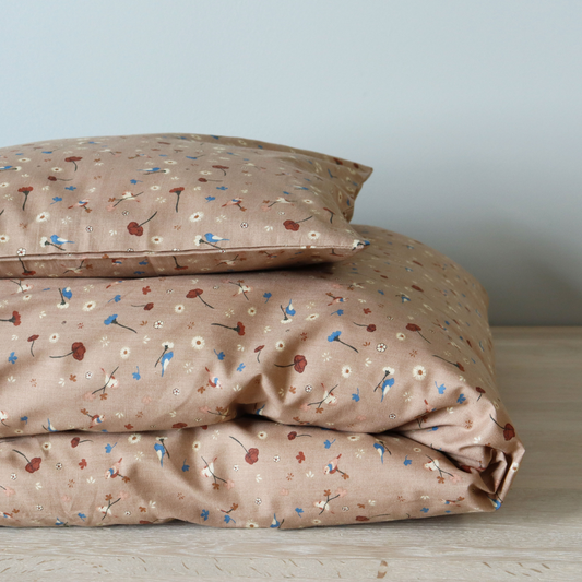 nuuroo Petú Petú - Lee junior bed linen Sengetøj Flower bird