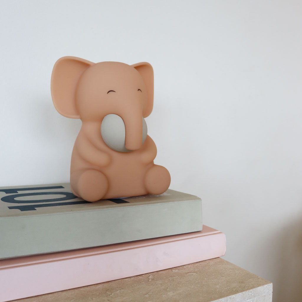 nuuroo Sigge silicone lamp Elephant Lamp Rose dust