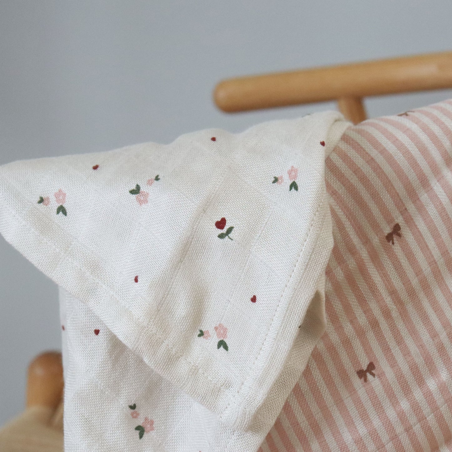 nuuroo Valentin bamboo muslin swaddle Swaddle Flower love