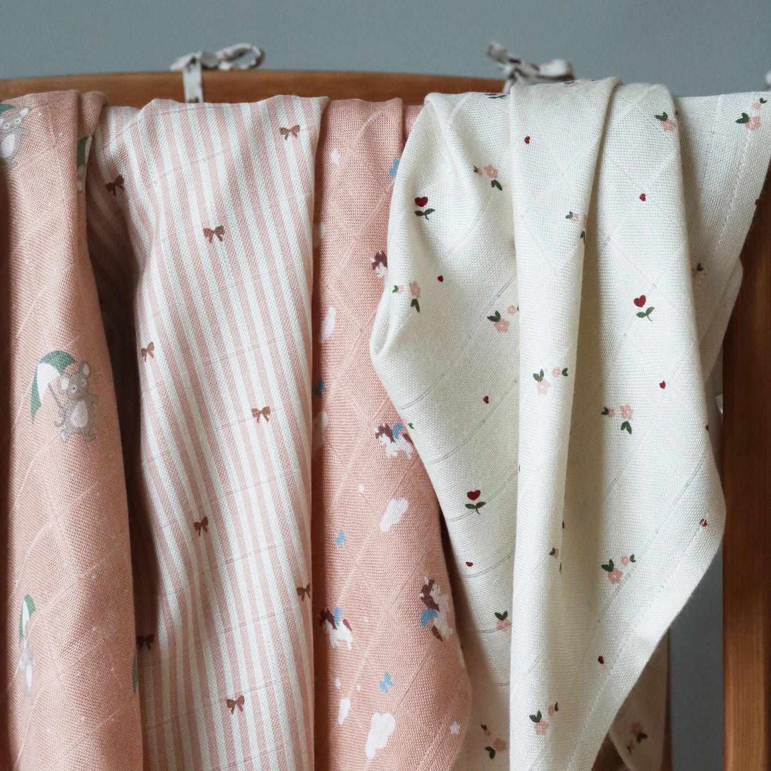 nuuroo Valentin bamboo muslin swaddle Swaddle Flower love