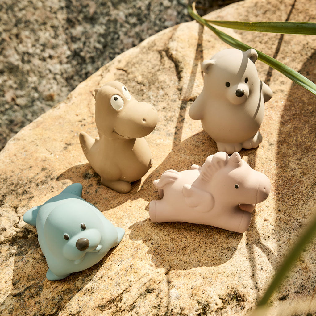 nuuroo Zaza nature rubber bathtoy Bath toys Rose dust