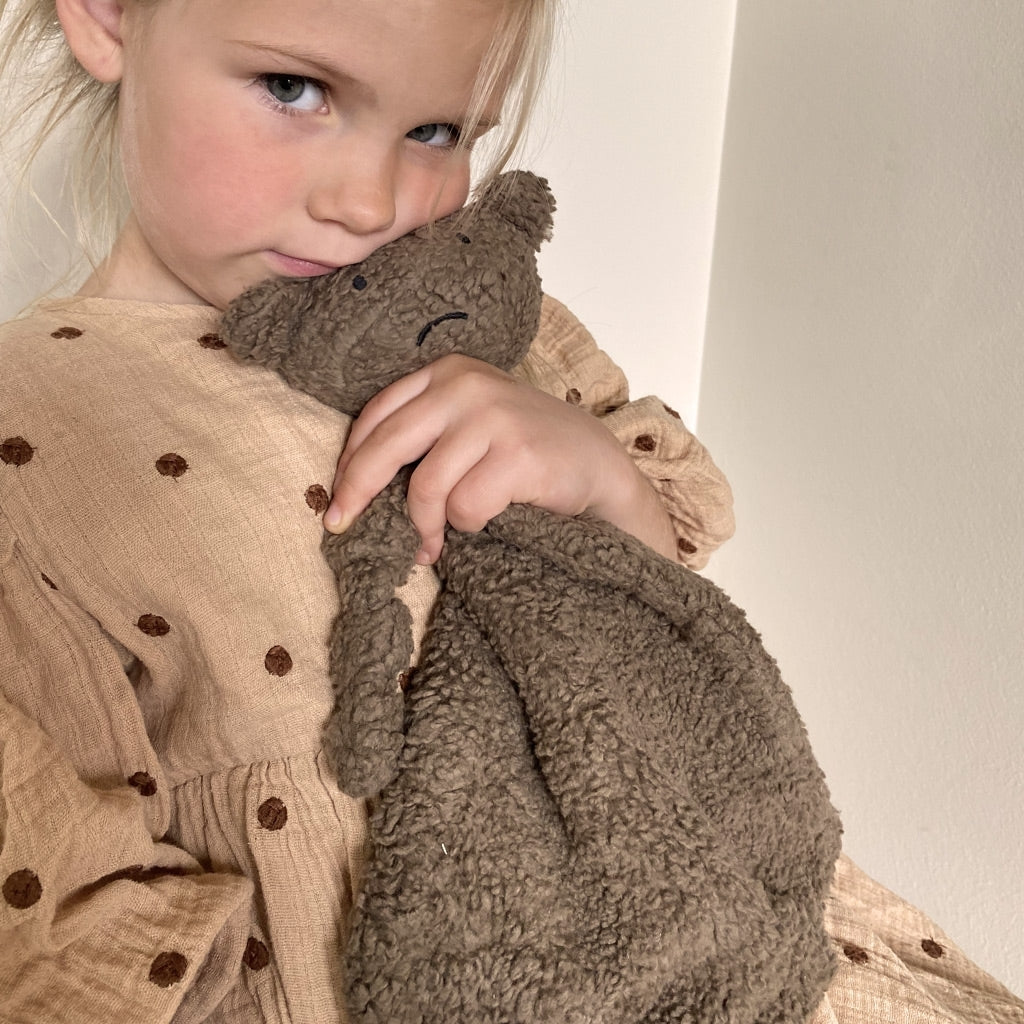 nuuroo Asta hugging cloth Hugging cloth Falcon